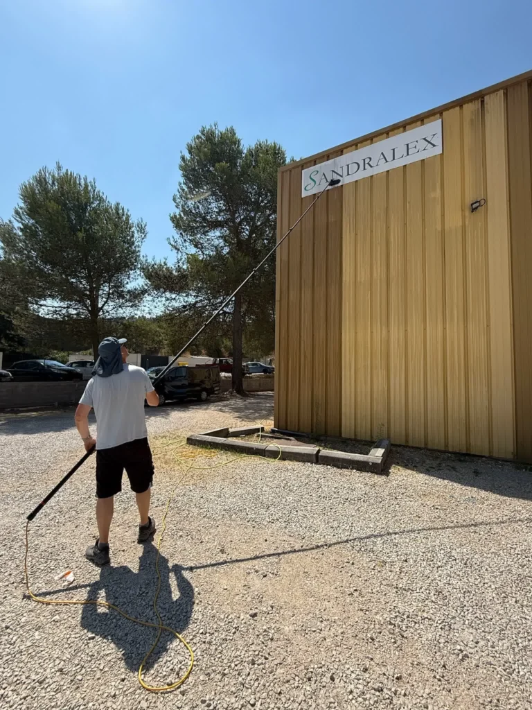 Lavage vitrage commerce hauteur aix en provence