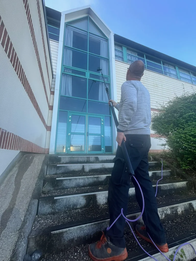 Nettoyage vitres commerce bureau perche paca